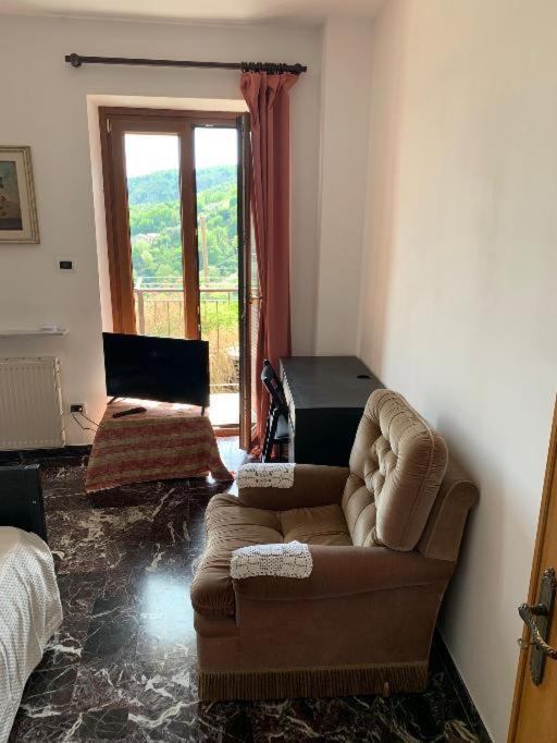 B&B Genova Country Fegino Bagian luar foto